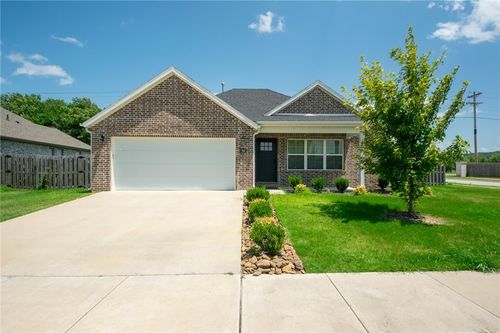 70 E Loveland Loop, Farmington, AR, 72730-3090 | Card Image