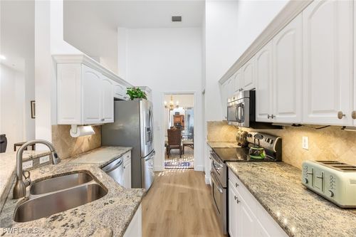 apt-201-5115 Cedar Springs Dr, NAPLES, FL, 34110-3313 | Card Image