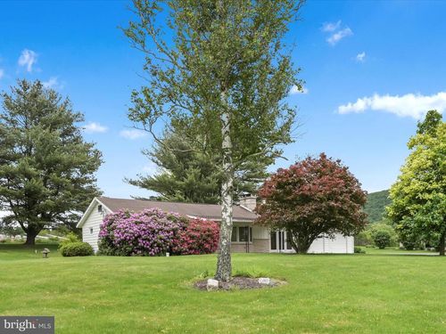 858 Hill Rd, HEGINS, PA, 17938-9364 | Card Image