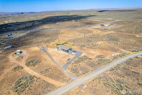 910 Canyon Trl, Ephrata, WA, 98823-9868 | Card Image