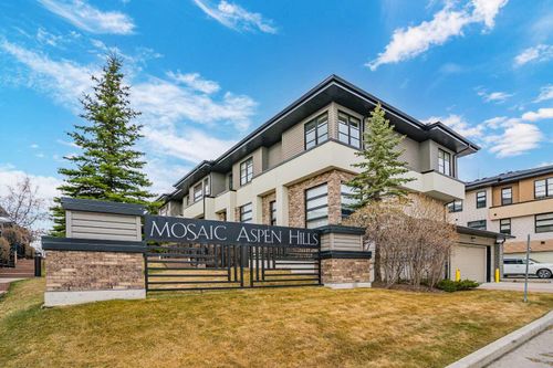 124 Aspen Hills Villas Sw, Calgary, AB, T3H0H7 | Card Image