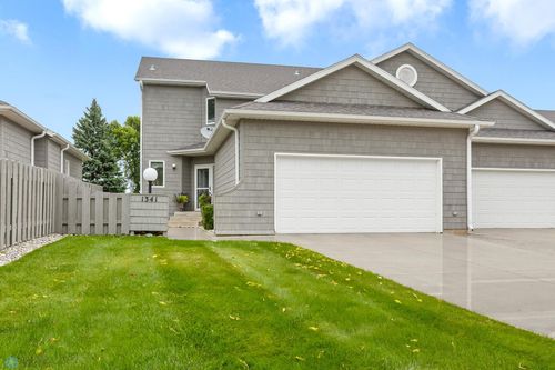 8-1341 E Rose Creek Pkwy S, Fargo, ND, 58104-6373 | Card Image