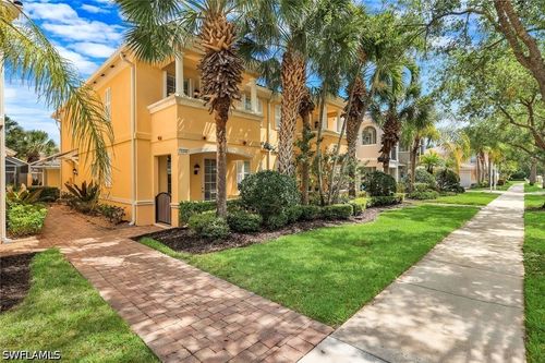 15348 Latitude Dr, BONITA SPRINGS, FL, 34135-8561 | Card Image