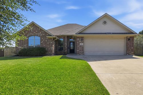 103 Edna Ln, Caldwell, TX, 77836-5204 | Card Image