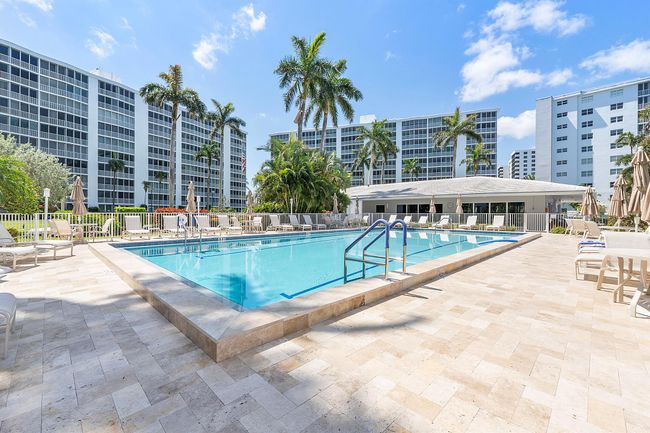 APT-1030D - 3310 S Ocean Blvd, Condo with 2 bedrooms, 2 bathrooms and null parking in Highland Beach FL | Image 45