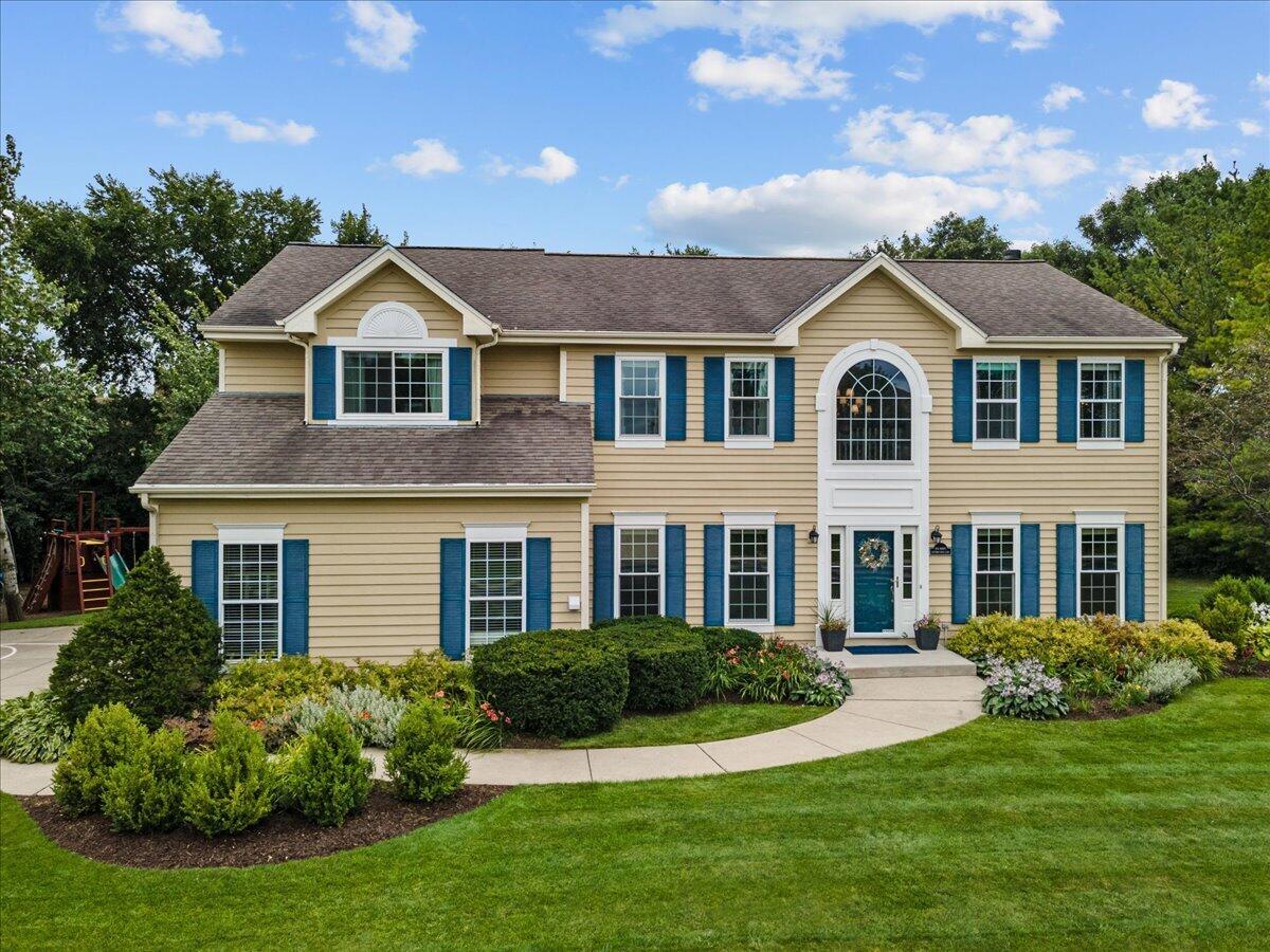 Autumn View Ln, Menomonee Falls, WI 53051