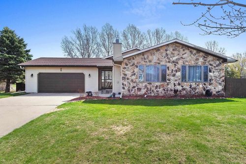 N6426 Bahr Estates Drive Drive, WASHINGTON, WI, 54111 | Card Image