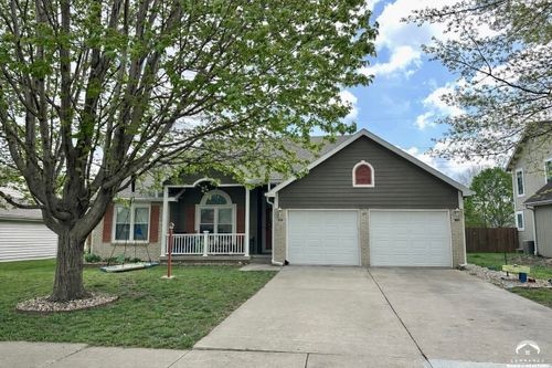 556 Brentwood Dr, Lawrence, KS, 66049-1864 | Card Image