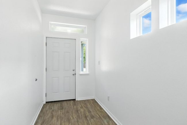 1004 E Fannin St, Home with 0 bedrooms, 0 bathrooms and null parking in Luling TX | Image 5