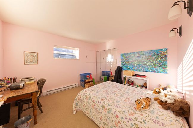 1245 Esquimalt Avenue, House other with 4 bedrooms, 2 bathrooms and null parking in West Vancouver BC | Image 35