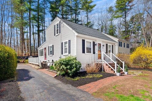 14 Lake Dr, South Hamilton, MA, 01982-1623 | Card Image