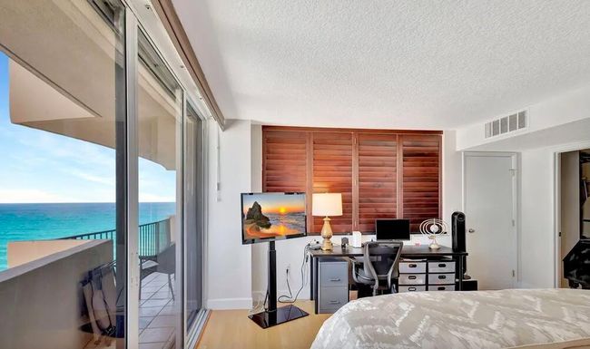 APT-1-905 - 4200 N Ocean Dr, Condo with 2 bedrooms, 2 bathrooms and null parking in Riviera Beach FL | Image 26