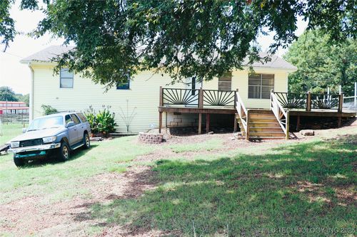 1800 S Gray St, Pocola, OK, 74902-2122 | Card Image