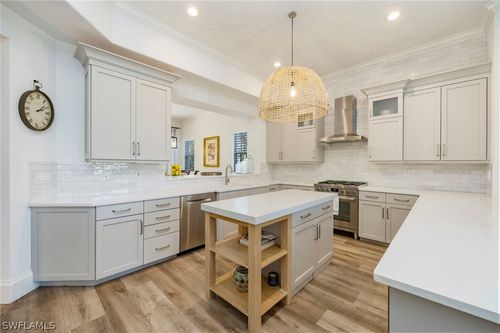 apt-103-2870 Castillo Ct, NAPLES, FL, 34109-3671 | Card Image