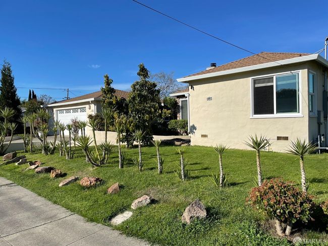 21723 Ada St, House other with 3 bedrooms, 2 bathrooms and 2 parking in Castro Valley CA | Image 7