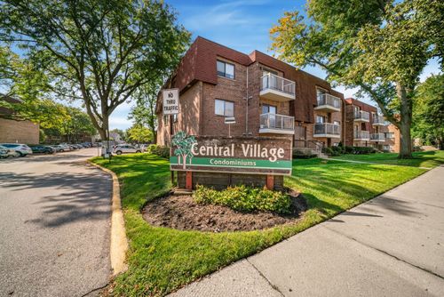 apt-b7-613 W Central Rd, Mount Prospect, IL, 60056-2357 | Card Image