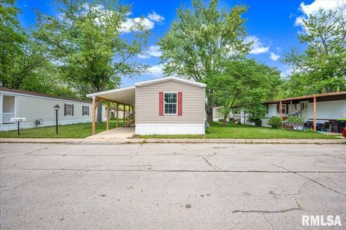 105 Mulberry Dr, Morton, IL, 61550-1261 | Card Image