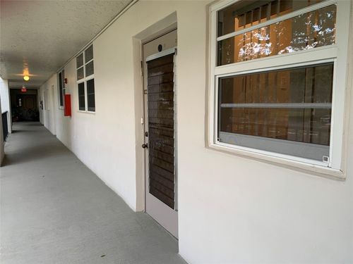 203-9460 Poinciana Pl, Davie, FL, 33324-4879 | Card Image