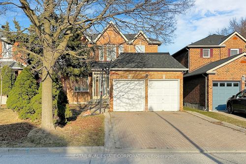 39 Loweswater Ave, Markham, ON, L3R7W8 | Card Image