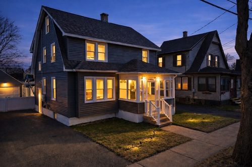 73 Oklahoma St, Springfield, MA, 01104-2932 | Card Image