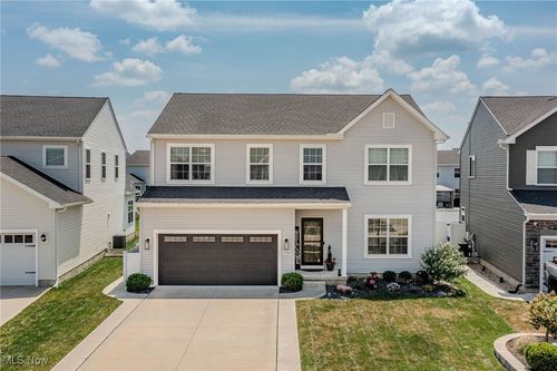 37363 Yellow Beak Ln, North Ridgeville, OH, 44039-5805 | Card Image