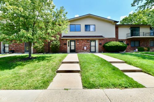 31 Trails End St, Greenwood, IN, 46142-3477 | Card Image