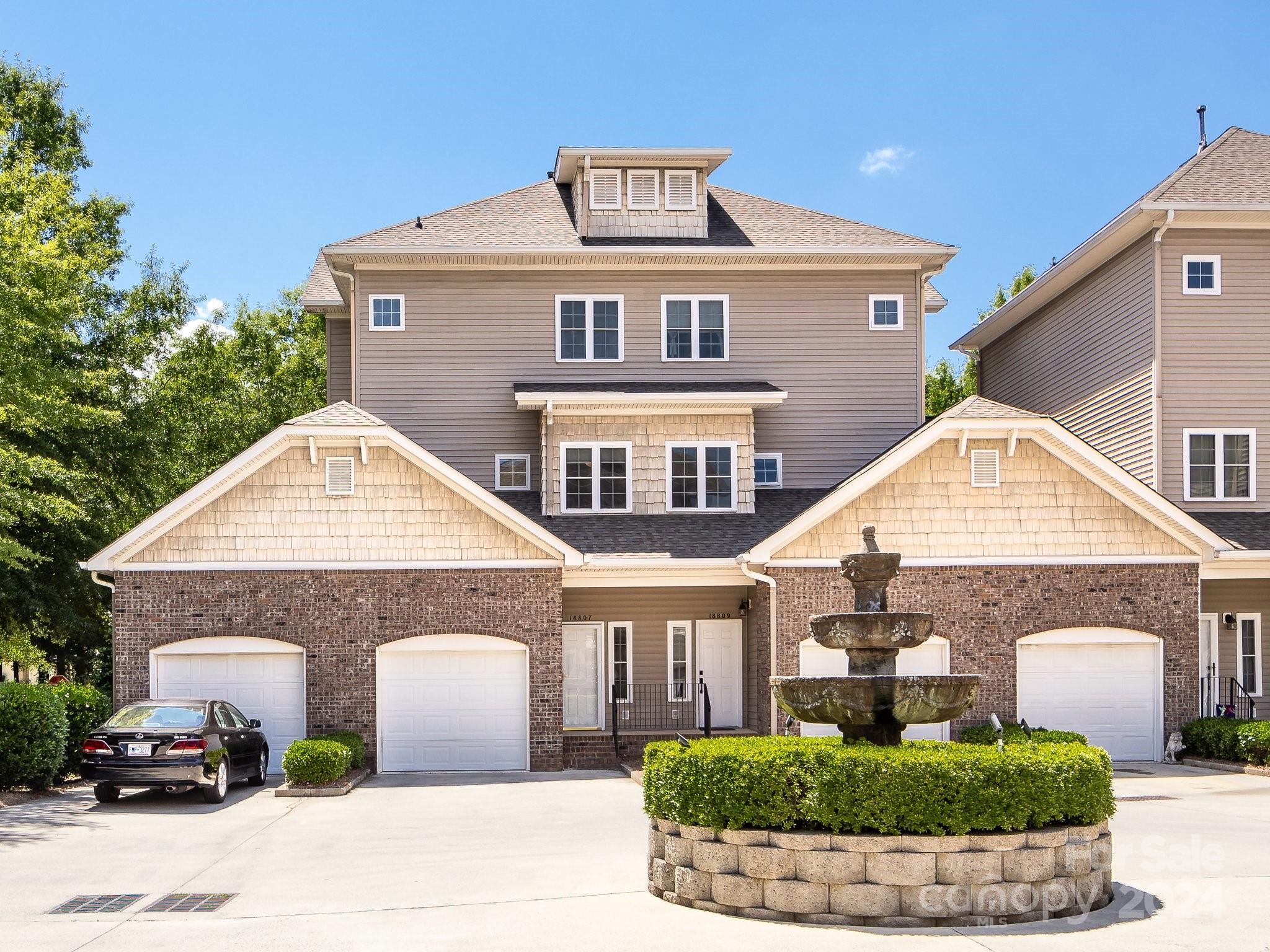 Cloverstone Cir, Cornelius, NC 28031