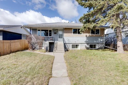 2021 38 St Se, Calgary, AB, T2B0Z5 | Card Image