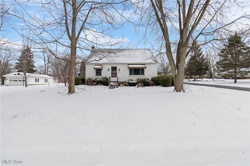 497 Gates St, Doylestown, OH, 44230-1040 | Card Image