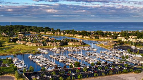 142-slip-f13-3429 Fulton Avenue, Muskegon, MI, 49441 | Card Image