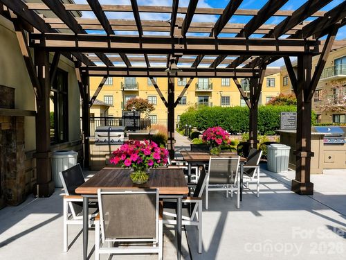 209-720 Governor Morrison St, Charlotte, NC, 28211-6612 | Card Image