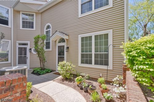 14 Wood Duck Pond Rd, Bedminster, NJ, 07921-2024 | Card Image