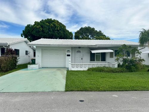 8403 Nw 59th Ct, Tamarac, FL, 33321-4243 | Card Image