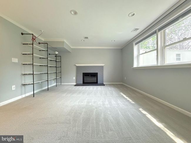 231 E Juniper Ave, House other with 3 bedrooms, 3 bathrooms and null parking in STERLING VA | Image 34