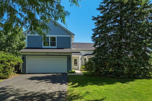 121 Heath Place, Westmont, IL, 60559 | Card Image