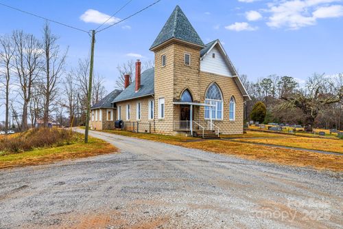 701 Riverview Church Rd, Asheville, NC, 28806-9024 | Card Image