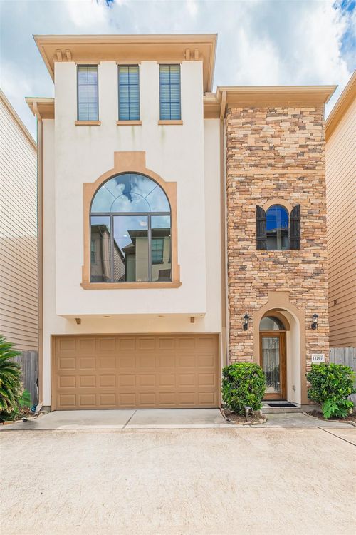 11207 Tramonto Dr, Houston, TX, 77042-1469 | Card Image