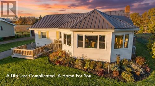 22 Hilltop Ave, Hunter River, PE, C0A1N0 | Card Image