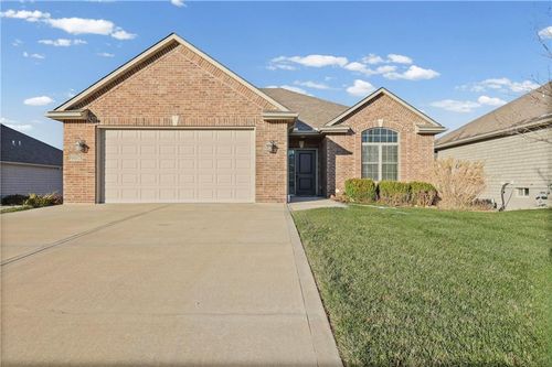 22114 E 33rd Terrace Ct S, Blue Springs, MO, 64015-1160 | Card Image
