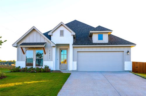 7231 Velvetleaf St, Benbrook, TX, 76126-4638 | Card Image