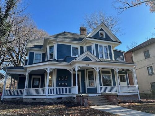 e-201 Tate Street, Greensboro, NC, 27403 | Card Image