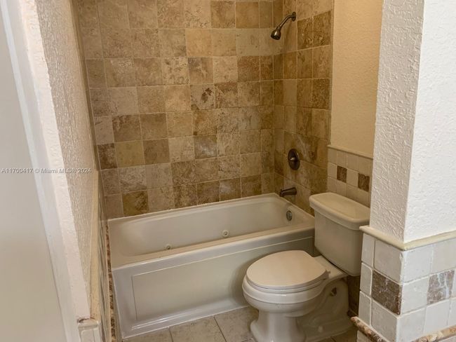 4123 - 4123 Ne 21 St Ter, Townhouse with 1 bedrooms, 2 bathrooms and null parking in Lighthouse Point FL | Image 19