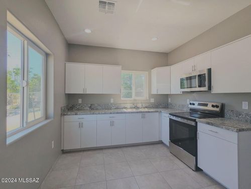 2-231 W 22nd Street, Tucson, AZ, 85713 | Card Image