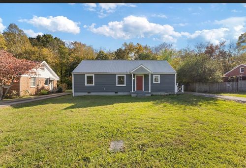 109 Brook Dr, Dickson, TN, 37055-1006 | Card Image