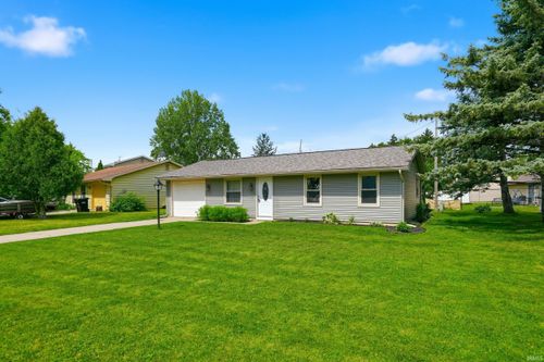 110 Eastwood Ct, Garrett, IN, 46738-1809 | Card Image