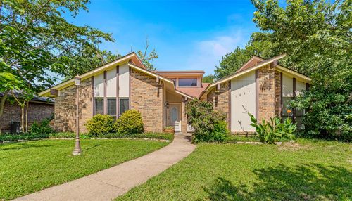 1827 Hillcroft Dr, Duncanville, TX, 75137-4540 | Card Image