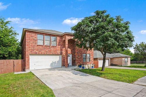 8031 Cherry Glade, Converse, TX, 78109-3274 | Card Image