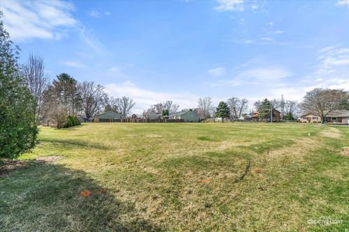 561 Lasalle Dr, Somonauk, IL, 60552-9661 | Card Image