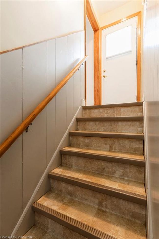 7 Jeanette St, House other with 4 bedrooms, 2 bathrooms and 7 parking in Hamilton ON | Image 37
