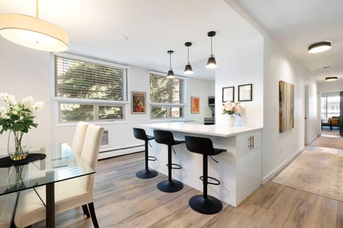 202-220 26 Ave Sw, Calgary, AB, T2S0M4 | Card Image